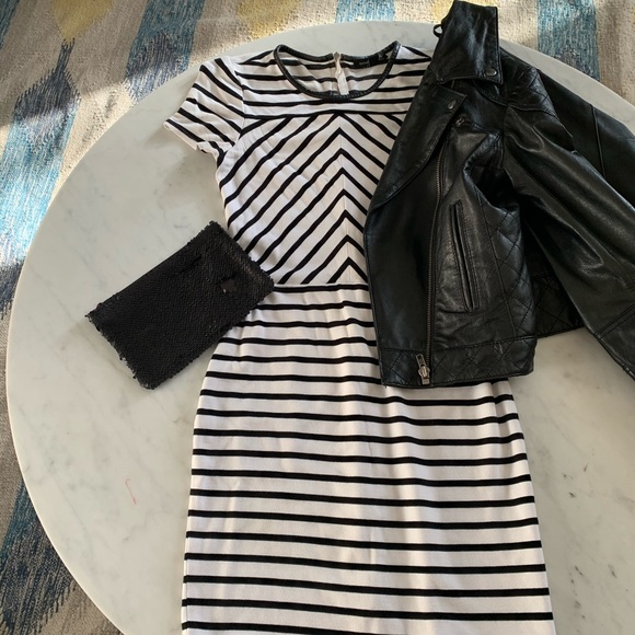 Banana Republic Dresses & Skirts - Banana Republic Striped Dress